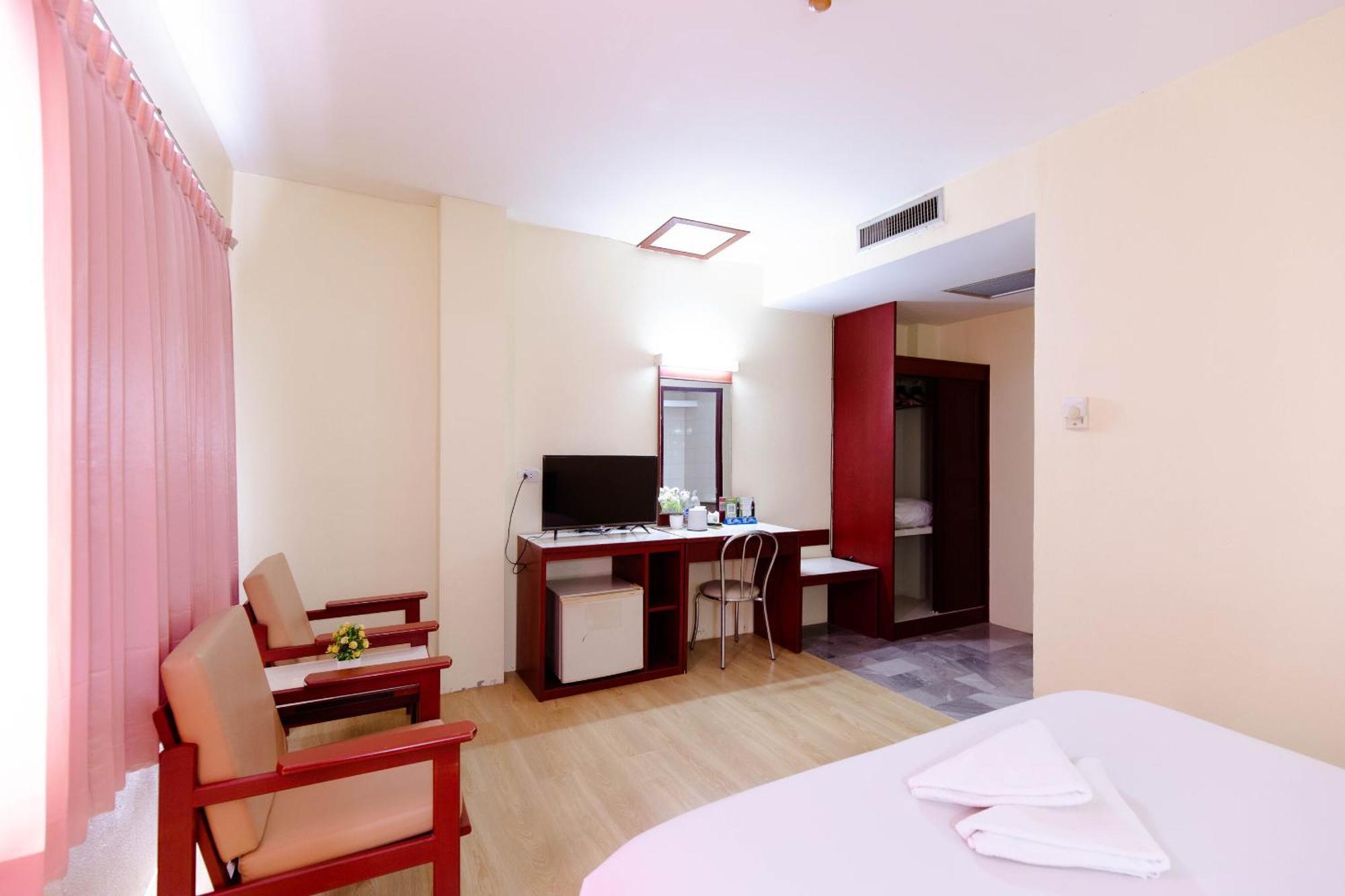 Chumphon Palace Hotel Zewnętrze zdjęcie