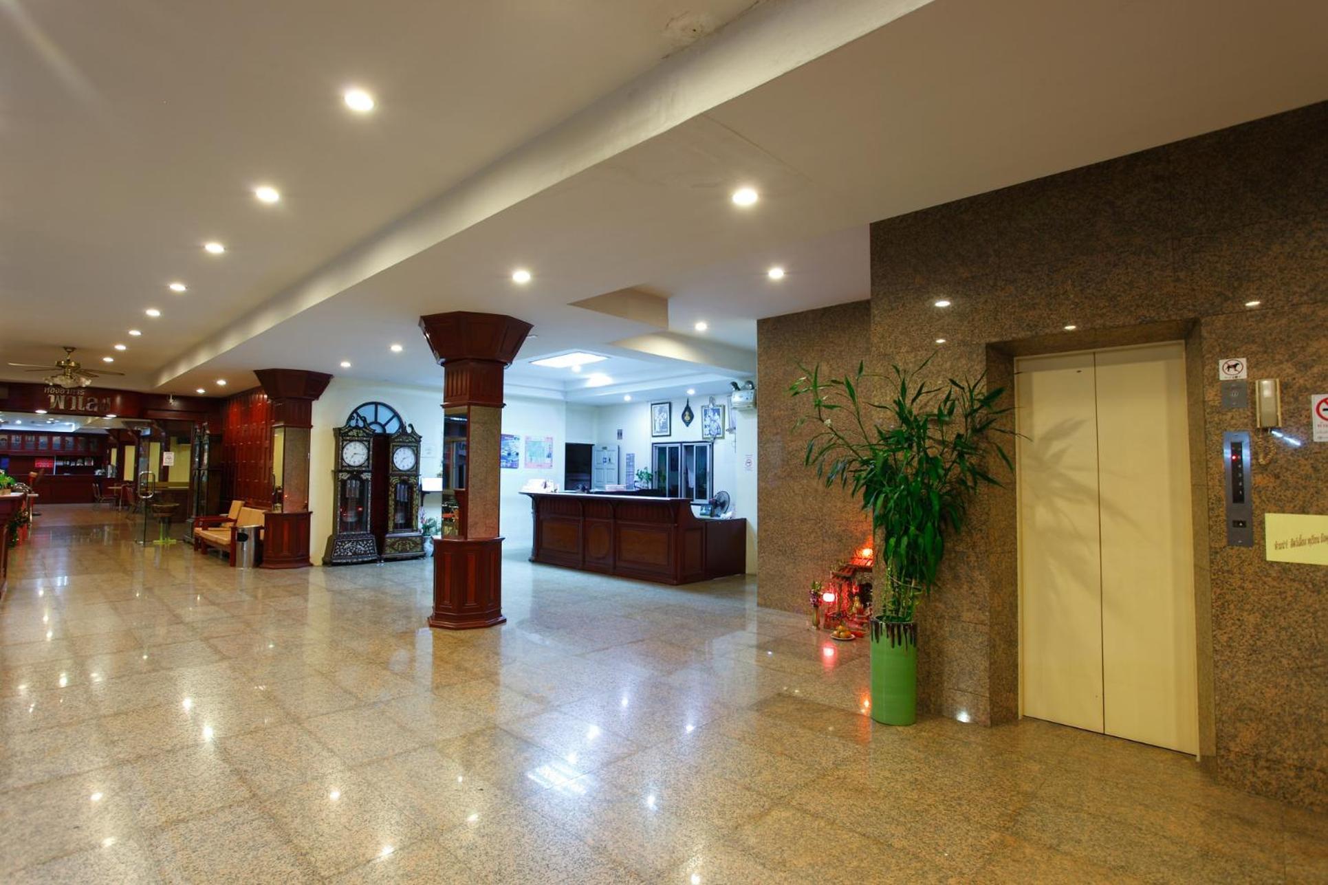 Chumphon Palace Hotel Zewnętrze zdjęcie