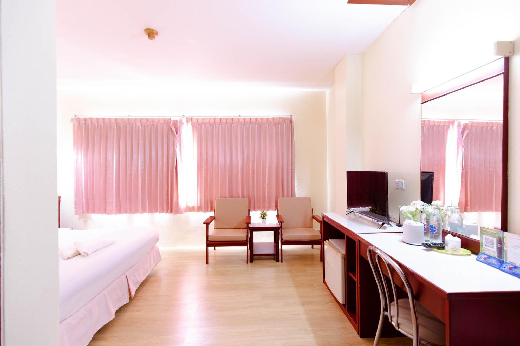 Chumphon Palace Hotel Zewnętrze zdjęcie