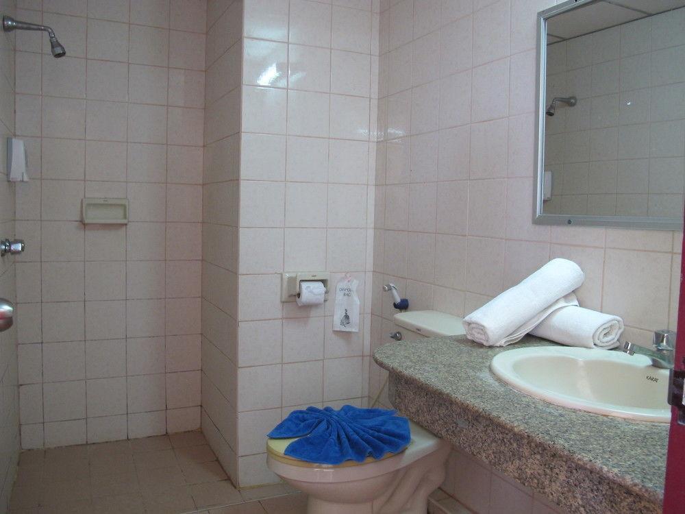 Chumphon Palace Hotel Zewnętrze zdjęcie