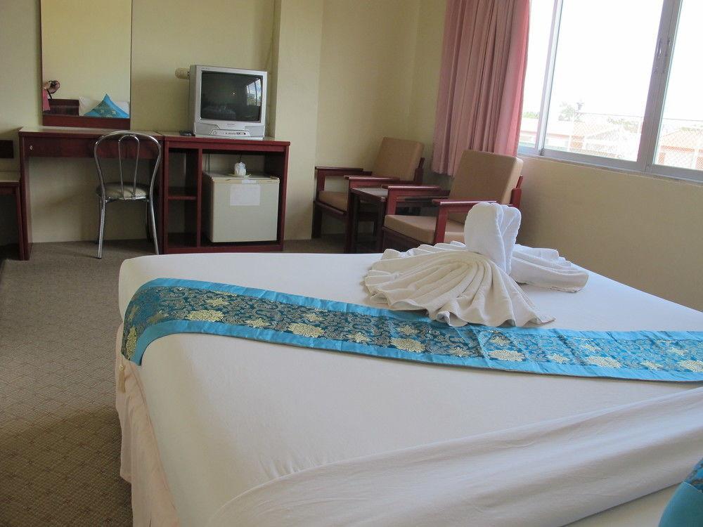 Chumphon Palace Hotel Zewnętrze zdjęcie