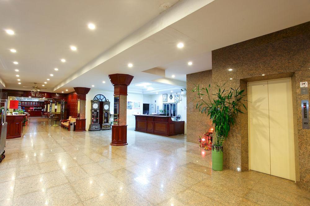 Chumphon Palace Hotel Zewnętrze zdjęcie