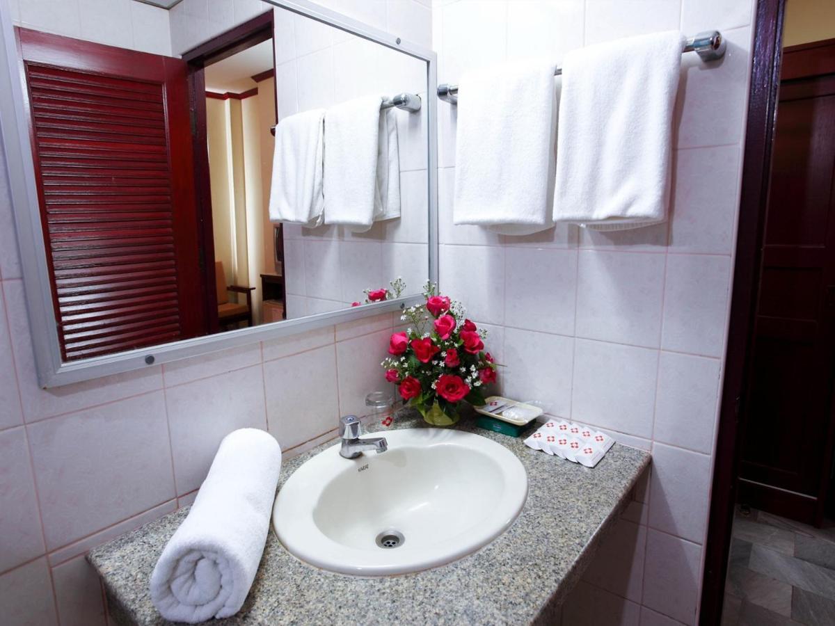 Chumphon Palace Hotel Zewnętrze zdjęcie